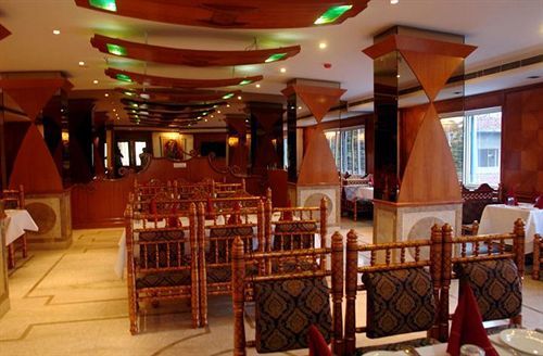 Hotel Zeeras