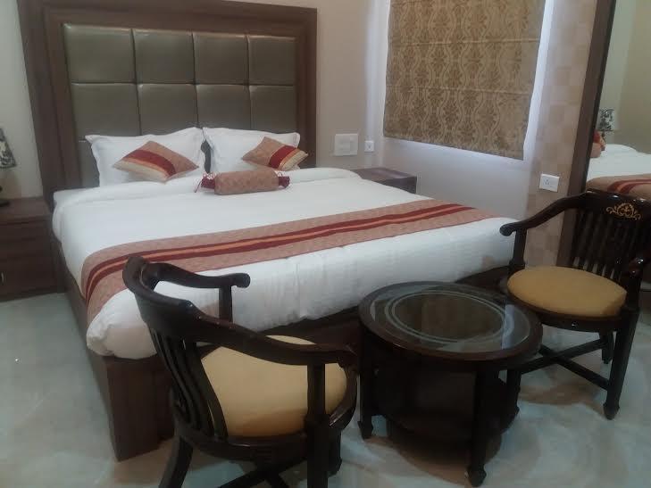 Ozas Grand Varanasi