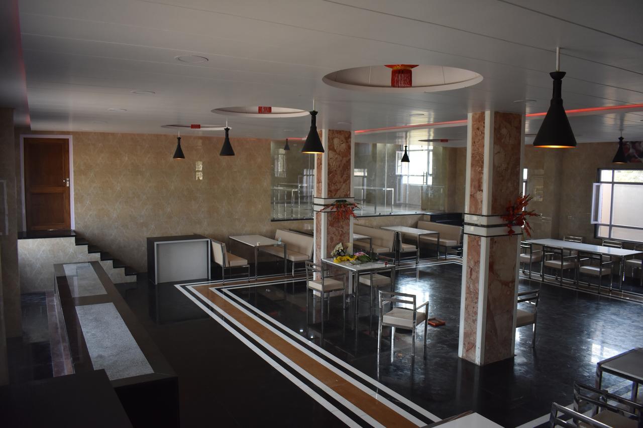 Hotel Royal Country Club Varanasi