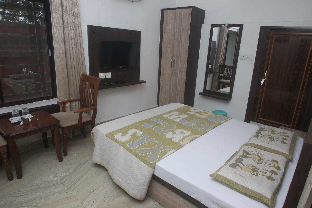 Guest house Alakhnanda