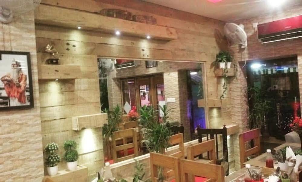 Hotel Varuna Varanasi