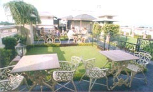 Pradeep Hotel 3*