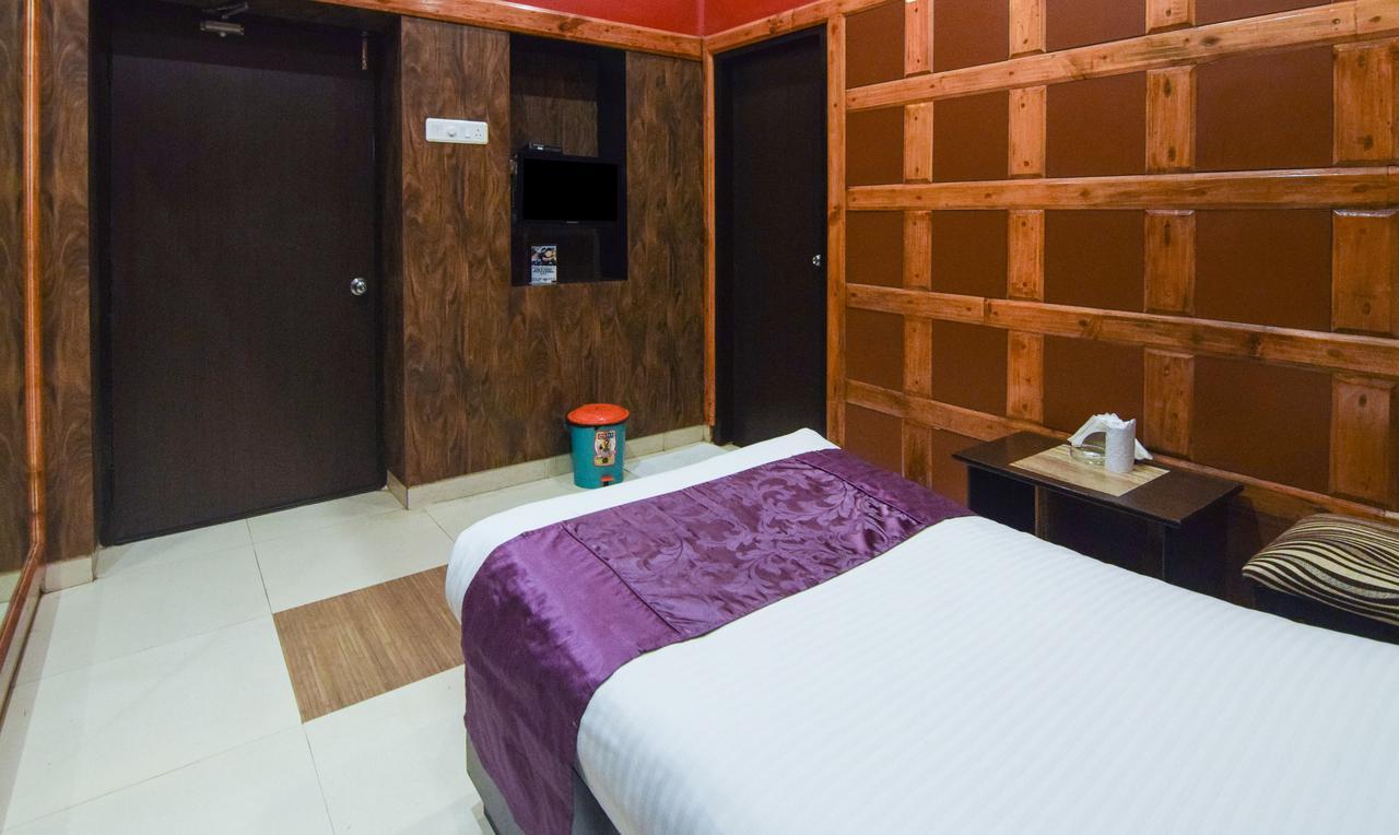 Hotel Varuna 3*