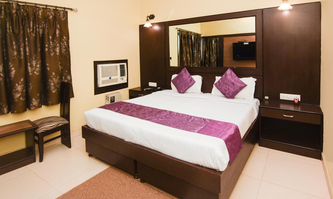 Varuna Hotel