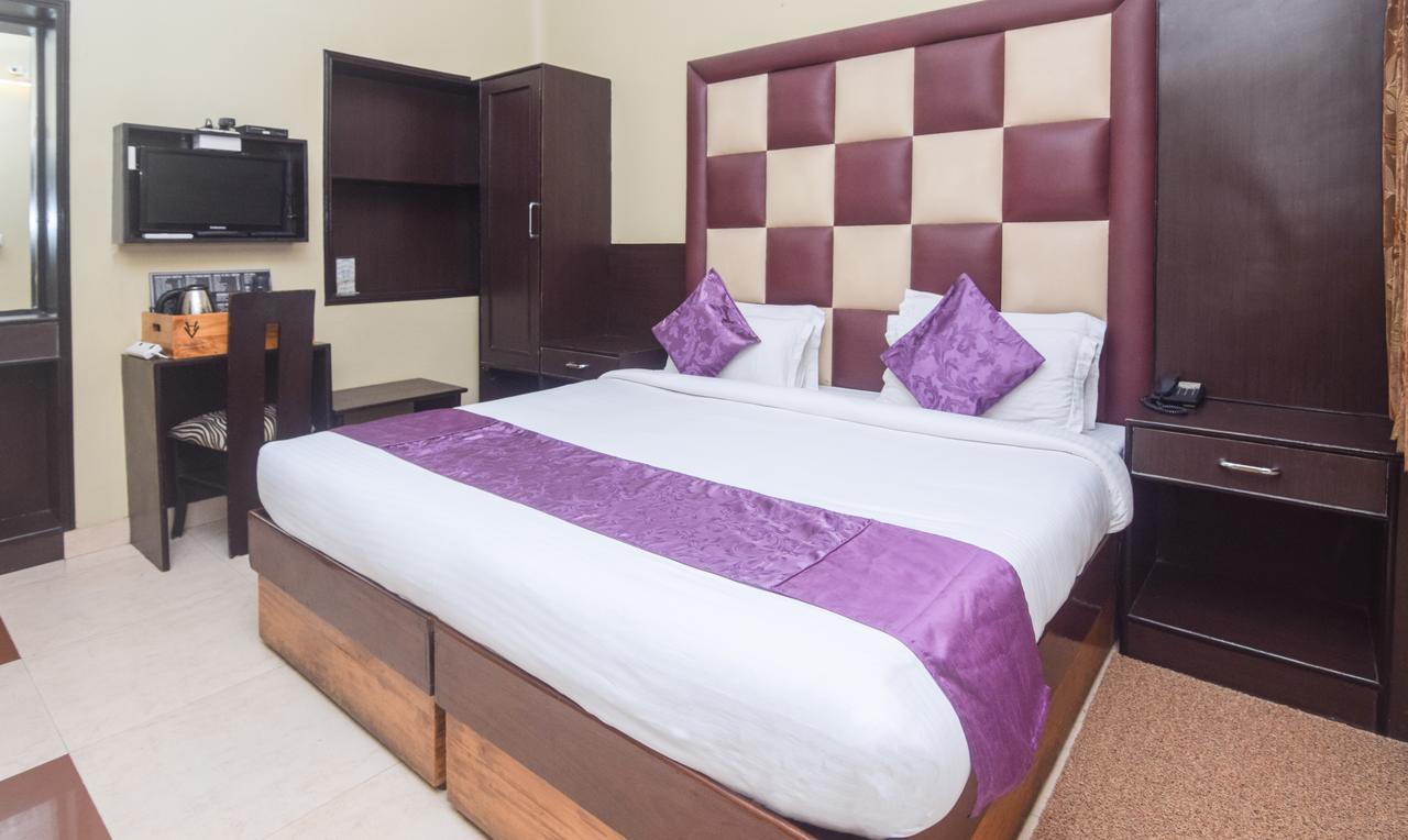 Hotel Varuna Varanasi