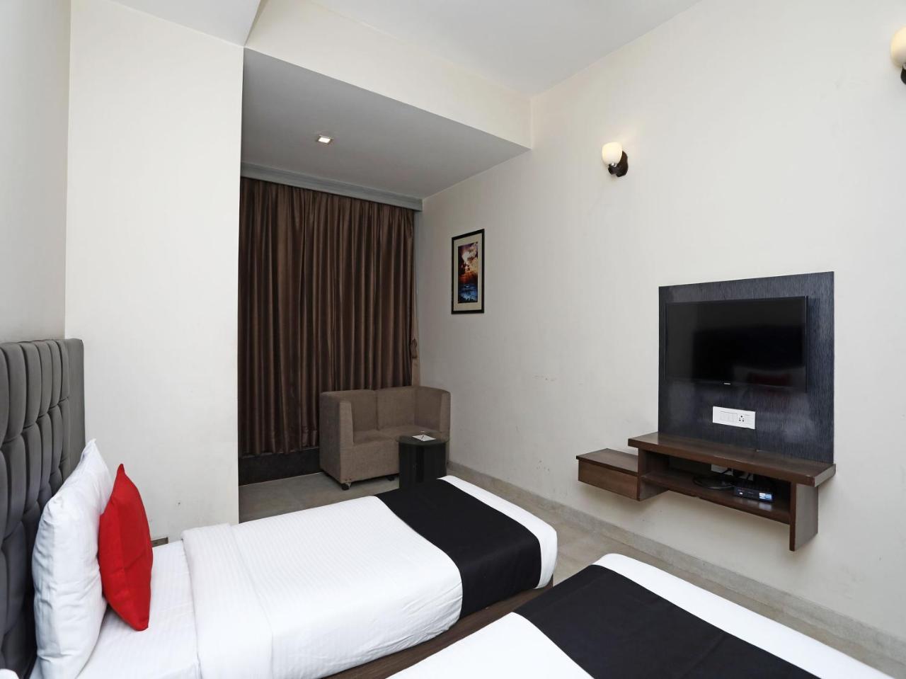 Hotel Jade Varanasi