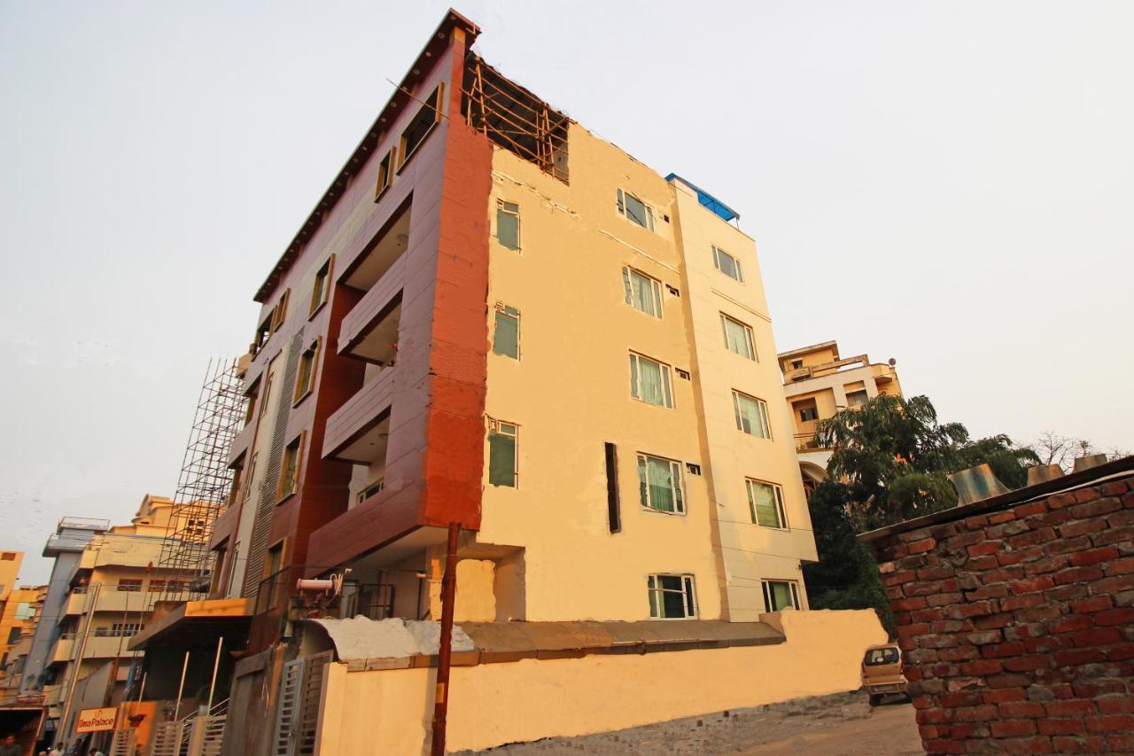 Hotel Capital O 4535 Uma Palace Varanasi