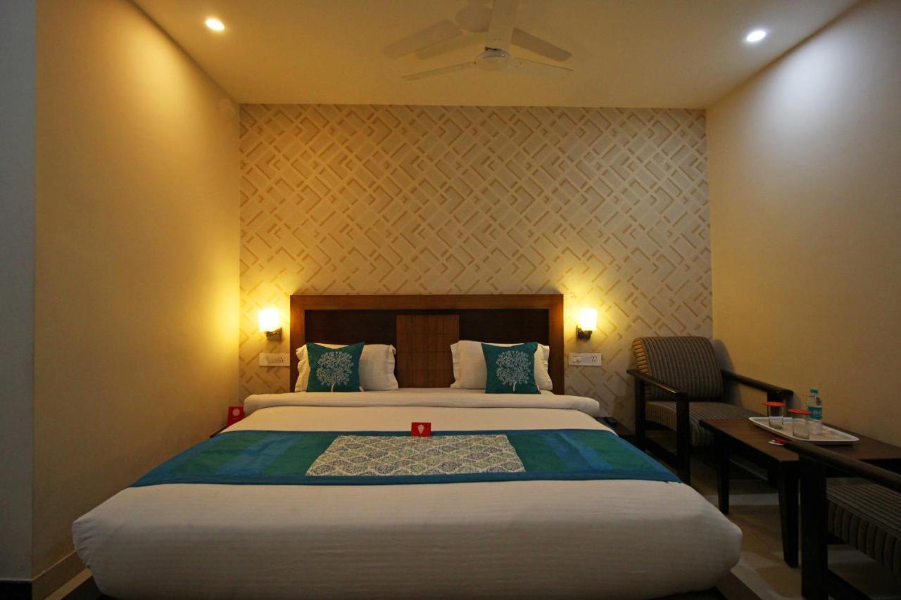 Capital O 4535 Uma Palace Hotel 3*