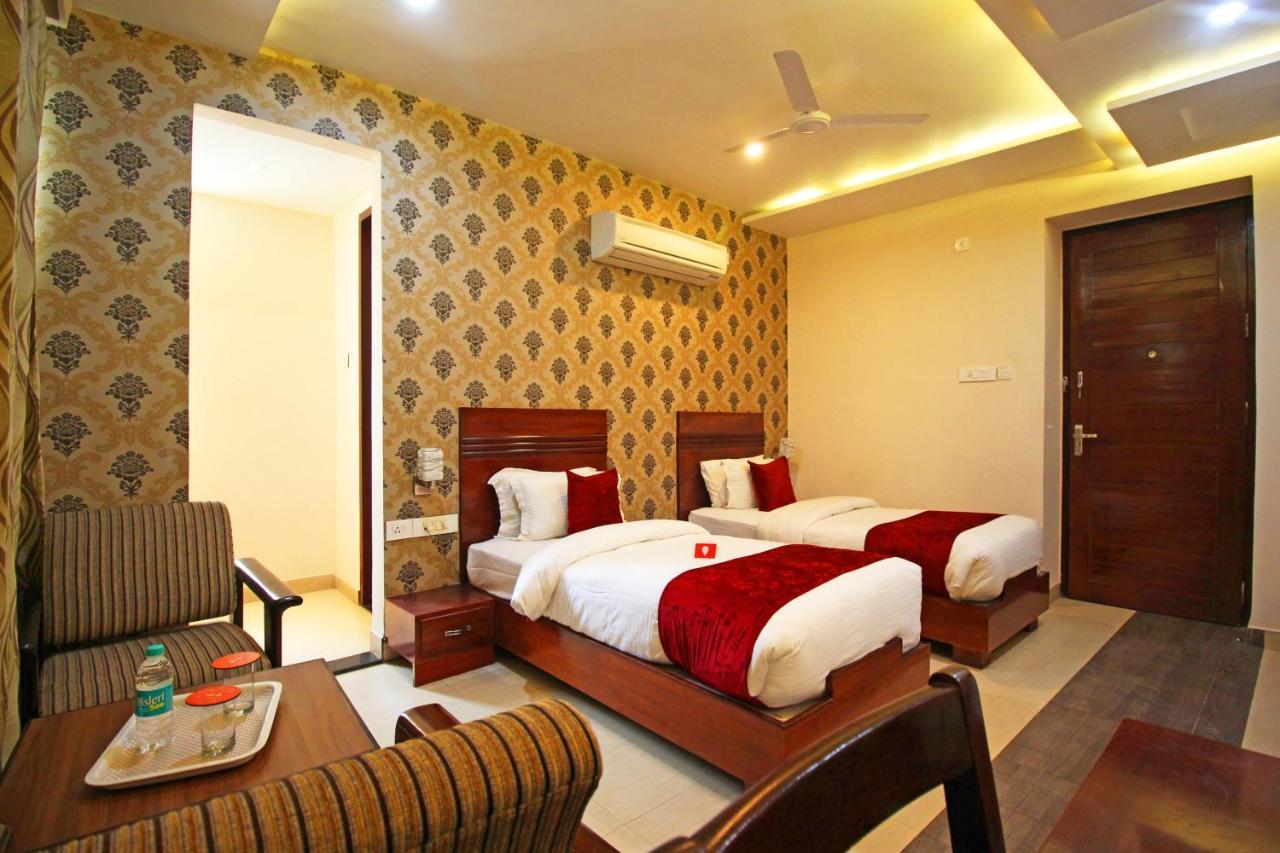 Capital O 4535 Uma Palace 3* Varanasi