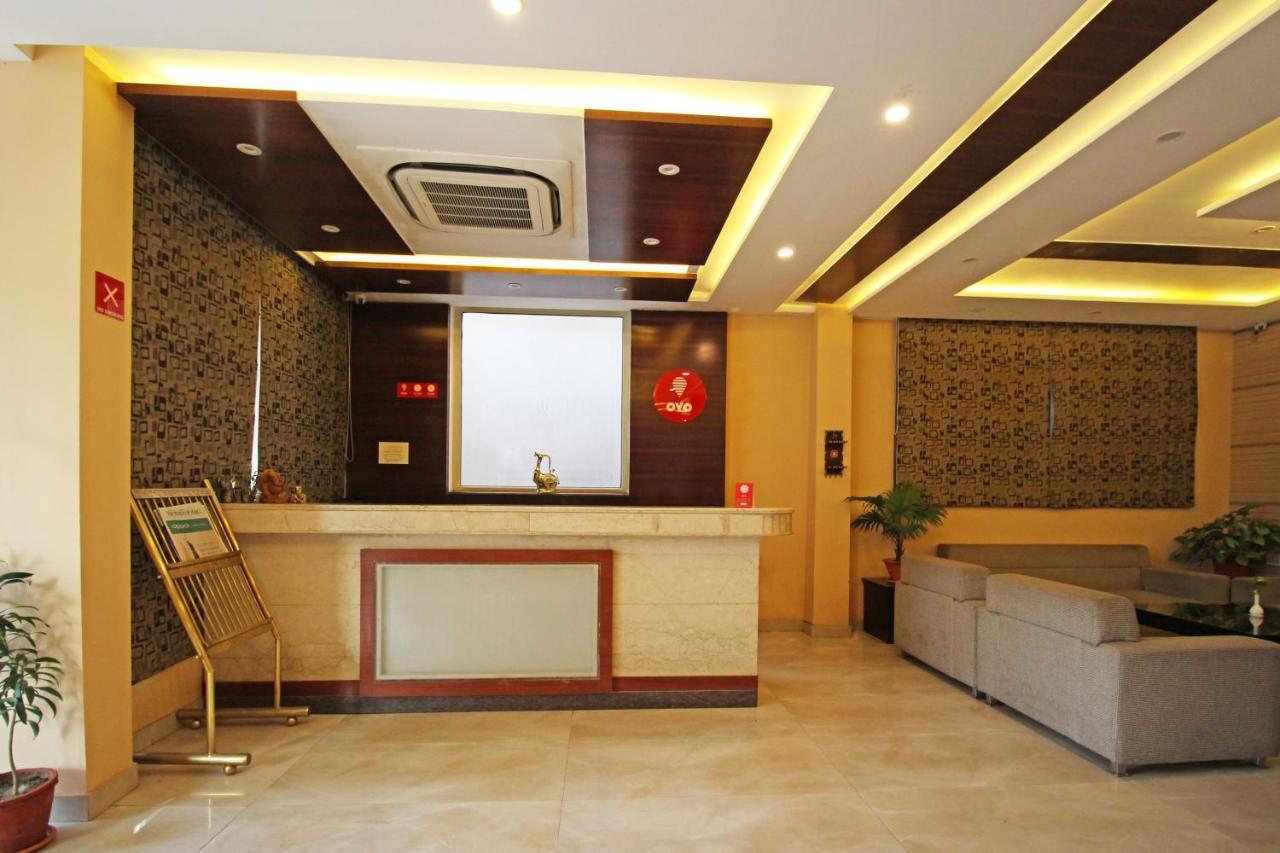 Capital O 4535 Uma Palace Varanasi