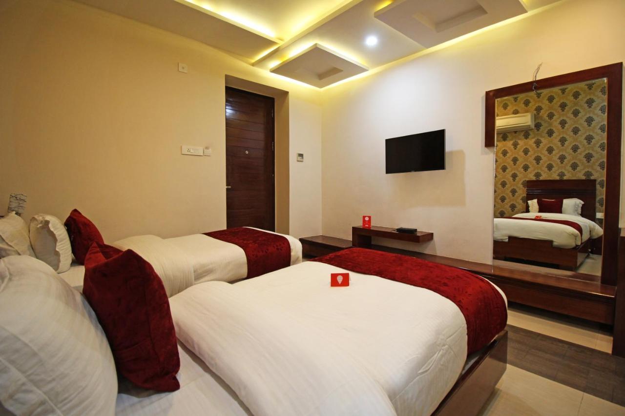 Capital O 4535 Uma Palace Hotel 3*