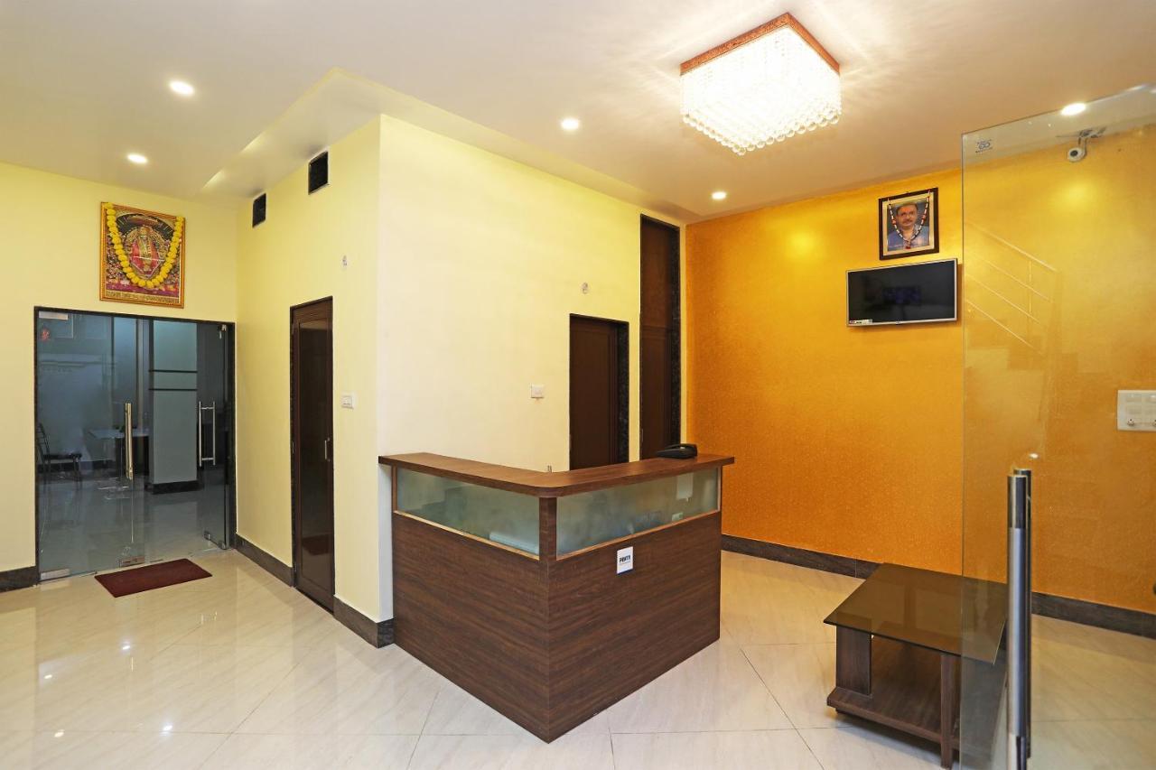 Oyo 16708 Sada Shiv 3*