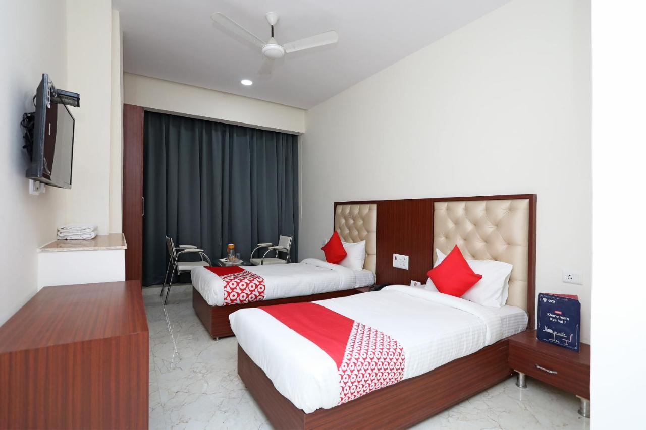 Hotel Oyo 19122 Mastana Palace 3*