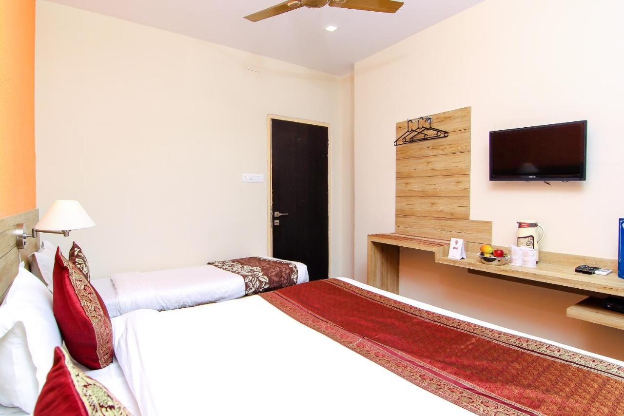 R B International Hotel 3*