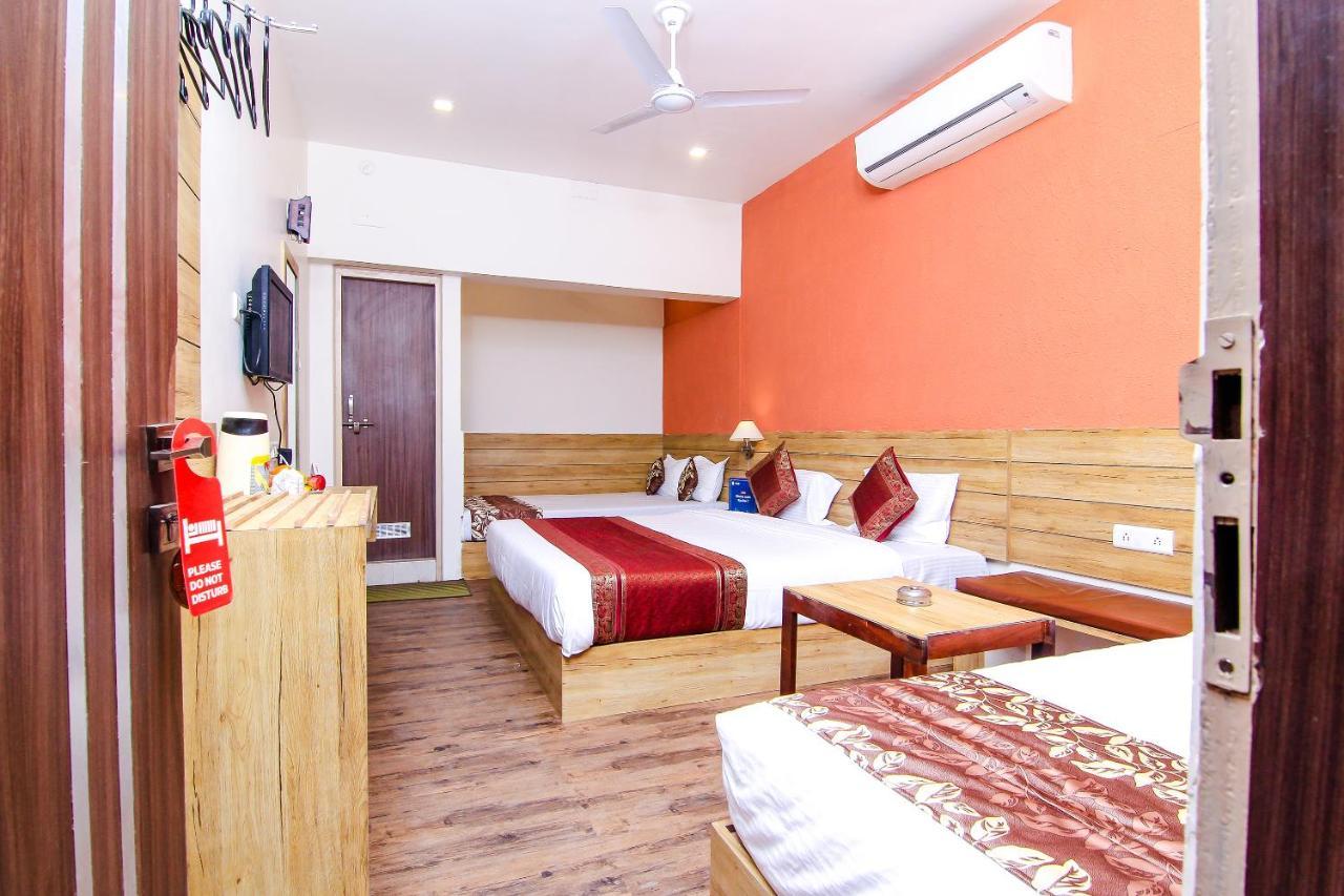R B International Hotel Varanasi