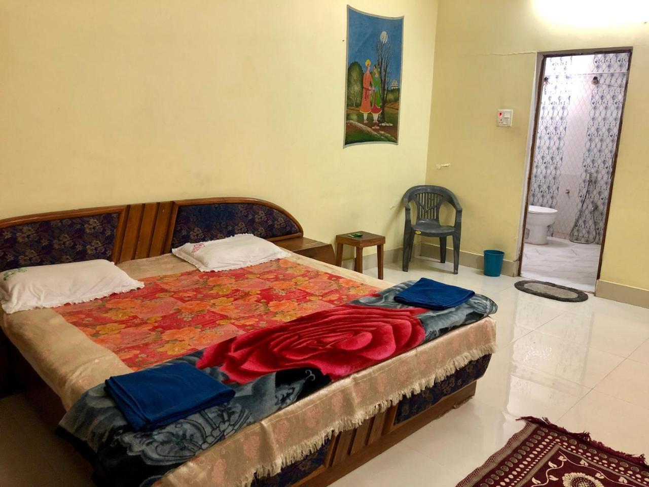 Gangotri Paying Guest House *