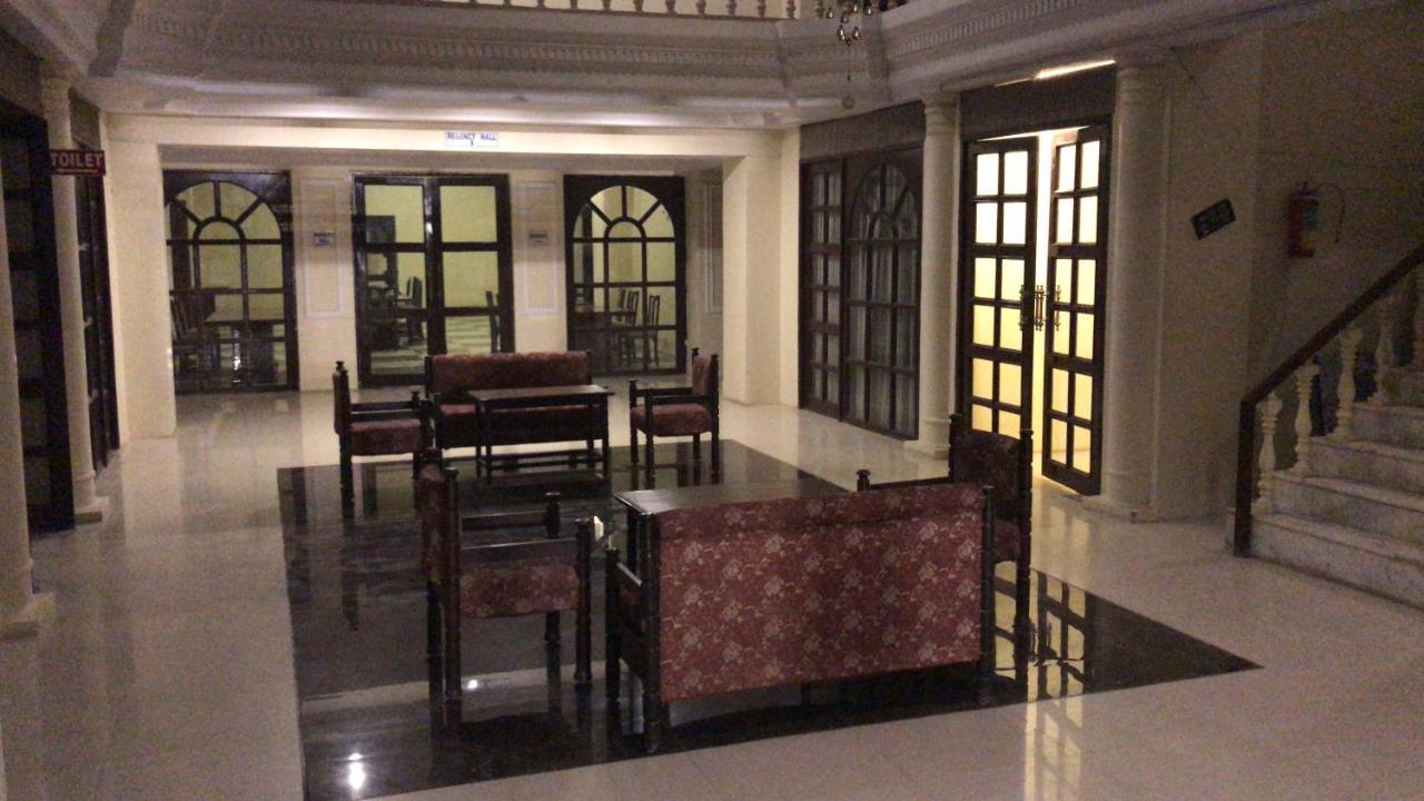 De Paris 3* Varanasi