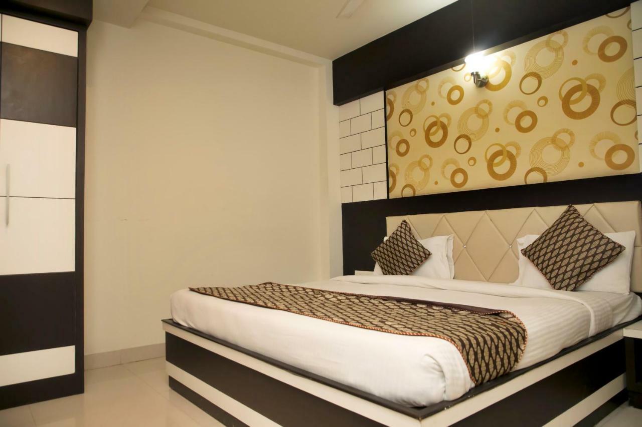 Ganges Grand Hotel