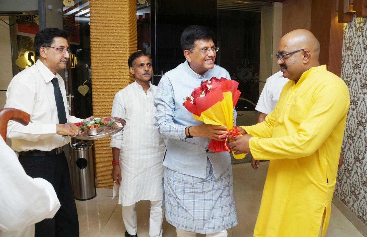 Shivoy Grand 3* Varanasi