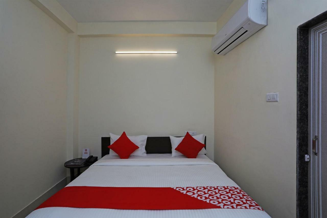 Guest house Oyo 16708 Sada Shiv Varanasi