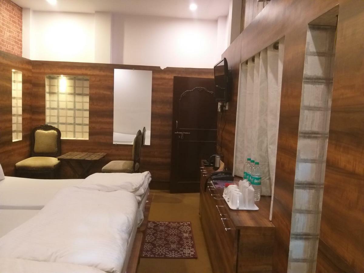 Elena Hotel