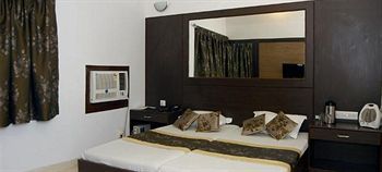 Varuna Hotel