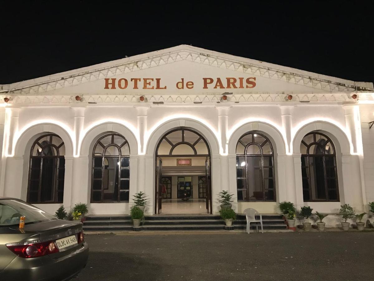 De Paris Varanasi
