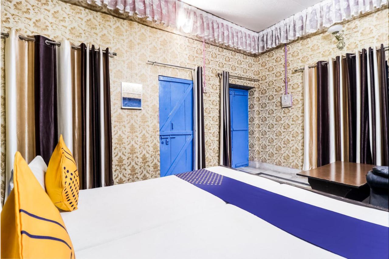 Spot On 67308 Yogi Hotel 3*