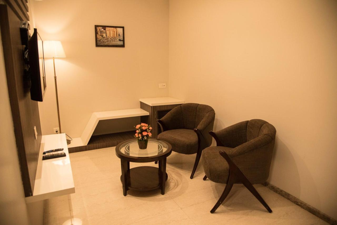 36 Avenue Hotel 3*