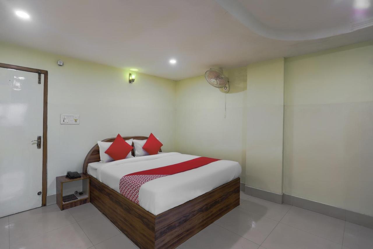Oyo 70146 S S P Hotel Varanasi