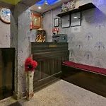 Oyo Flagship 13588 Mahaveer International