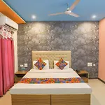 Fabhotel Kriti Green