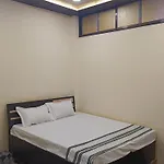 Thakur Radhekrishna Guest House