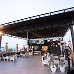 Hotel Radiance Courtyard