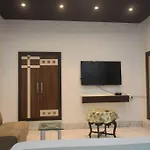 Raahi - Luxury Stay Near Kashi Vishwanath