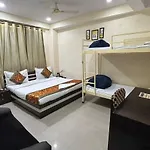 Hotel Sahu Near Kashi Vishwanath Temple Gate