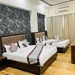 Hotel S V Grand