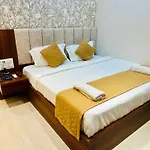 Hotel Deep Palace