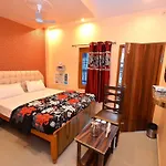 Walkin Shiva P Guest House