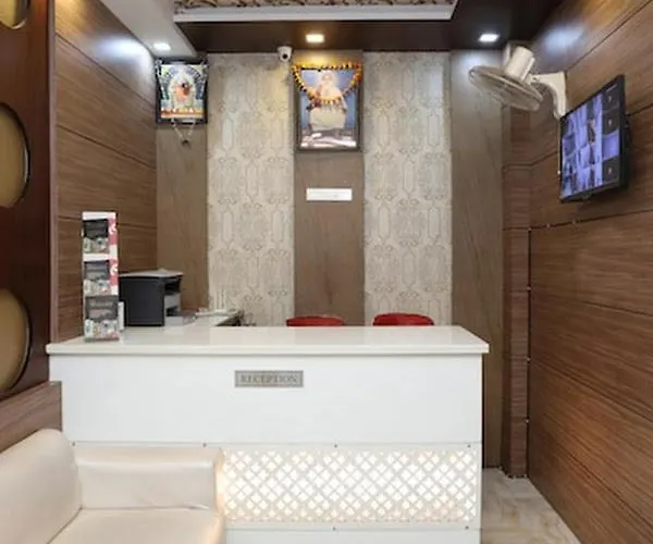 Hotel Us Residency