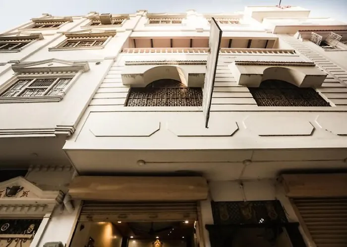 Hotel Aakash Ganga