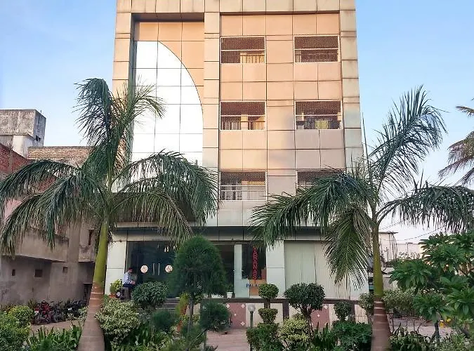 Varanasi Palace