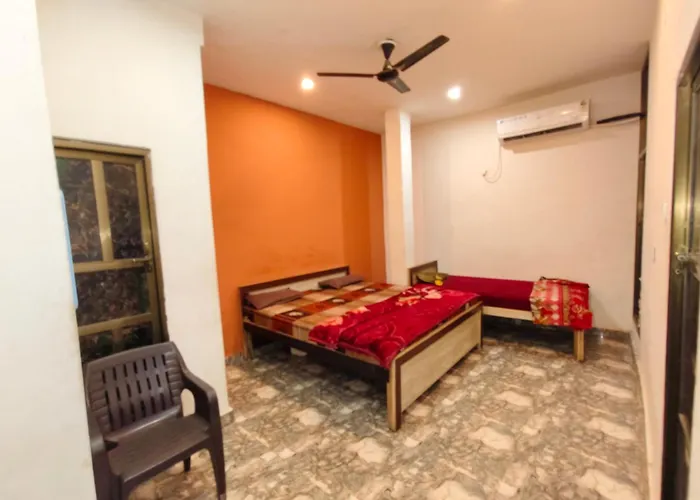 Baba Nirmaan Das Paying Guest House