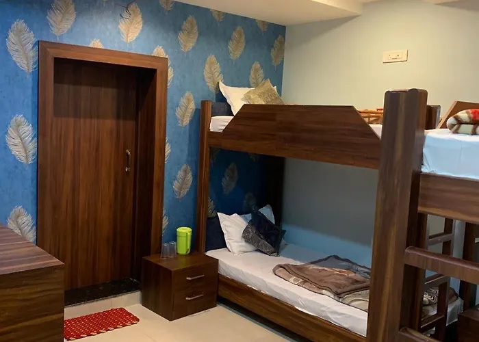 Deena Guest House