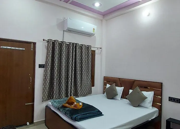 Narayani Paying Guest House