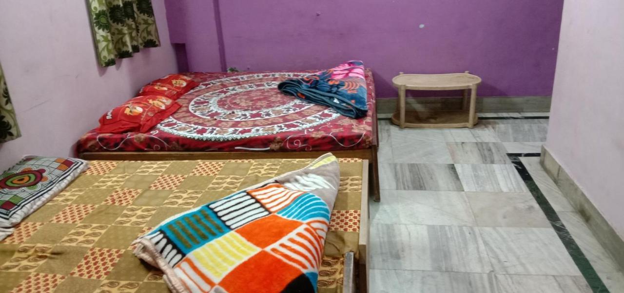 Welcome P.g. House * Varanasi