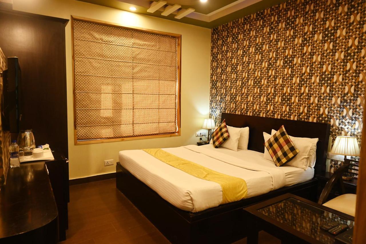 Heritage At Assi Ghat Hotel 3*