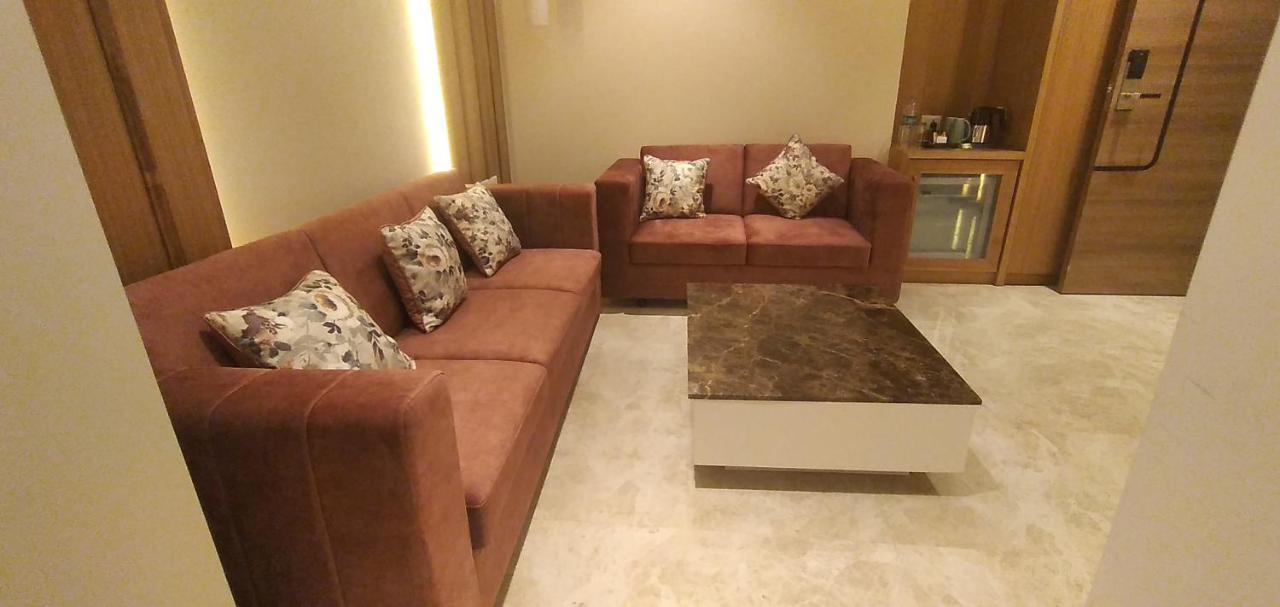 Hotel Four Element