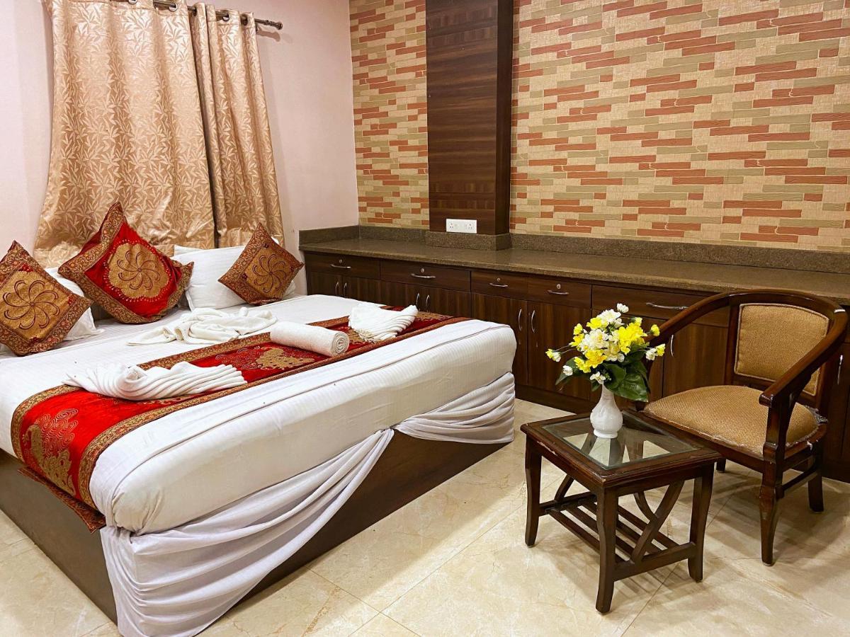 Hotel Midcity Varanasi