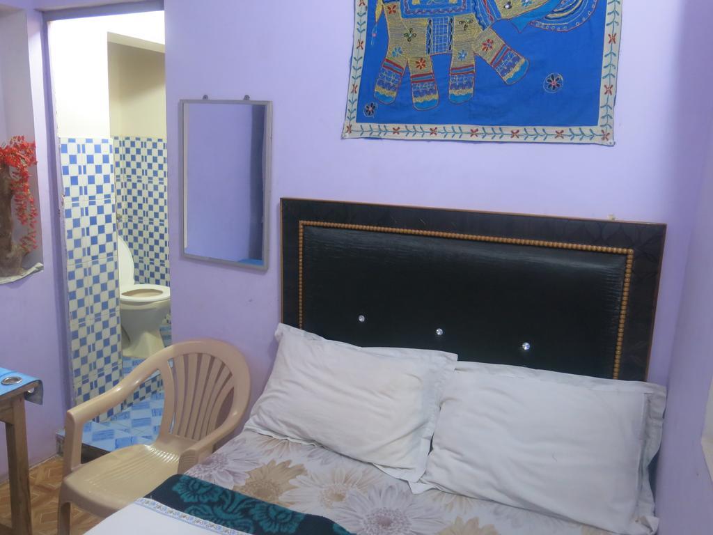 Suraj Guest house Varanasi